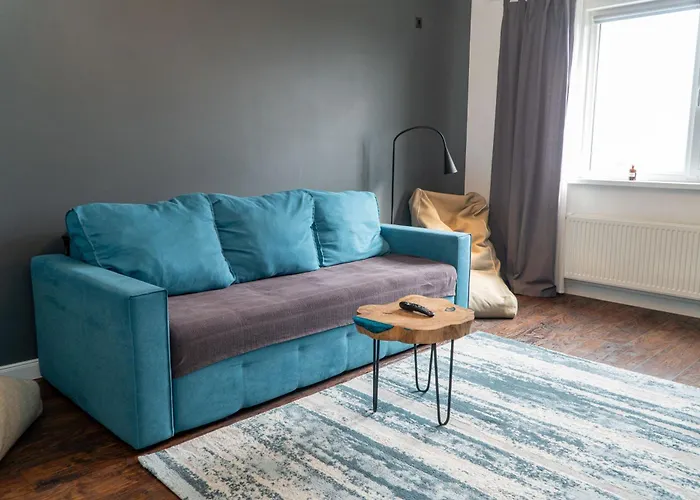 Elegant And Cozy 3Br Apartment