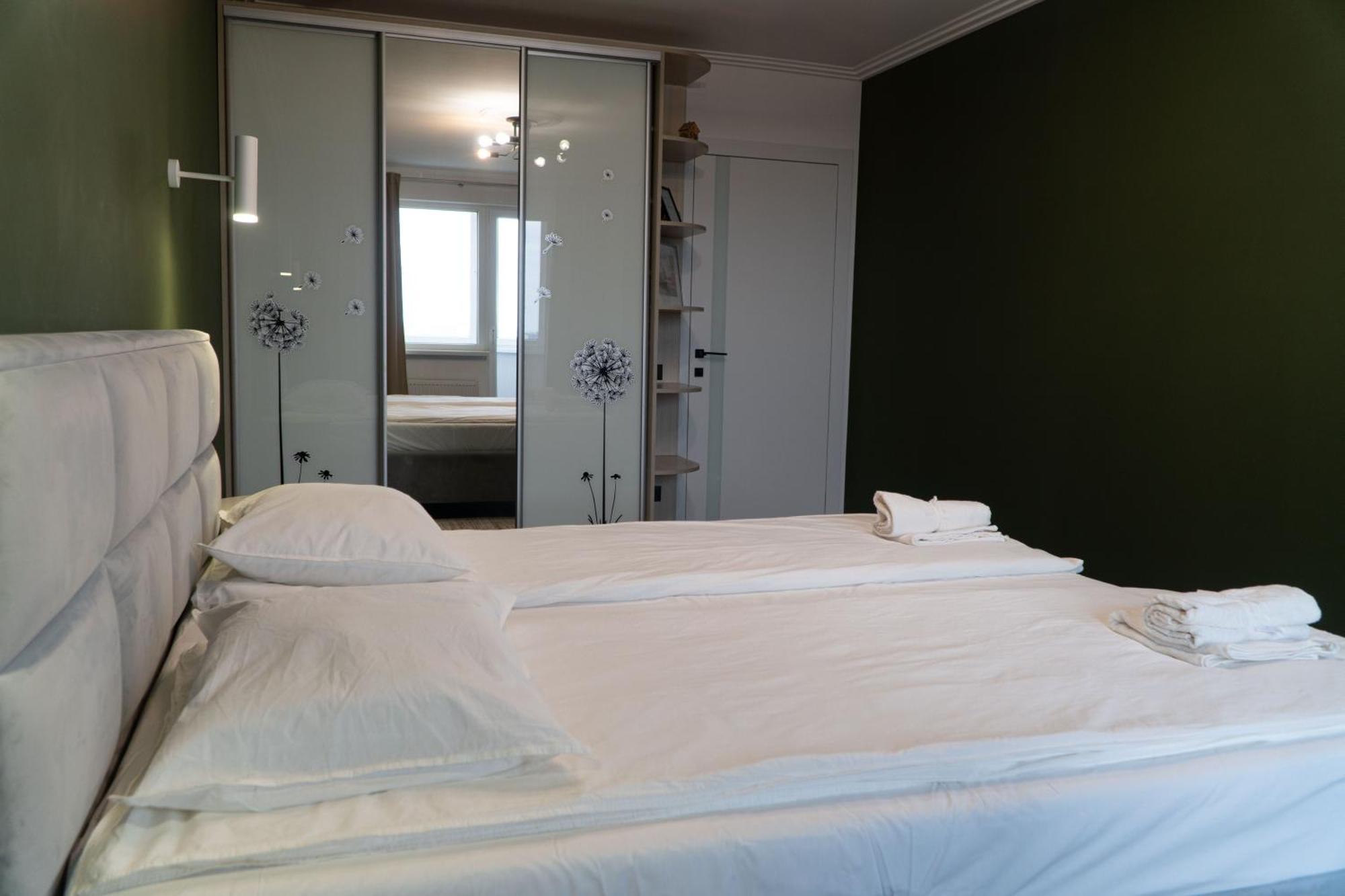 Elegant And Cozy 3br Kischinau