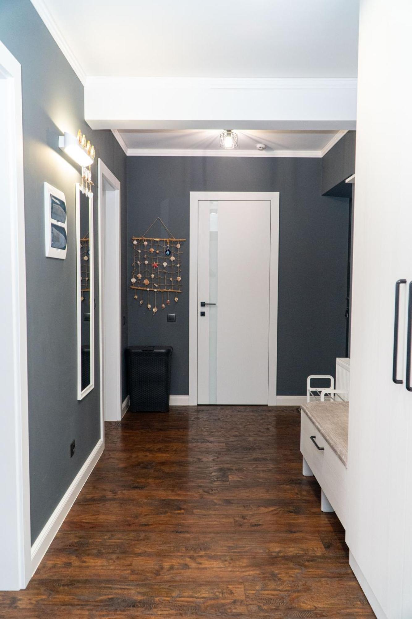 Elegant And Cozy 3br